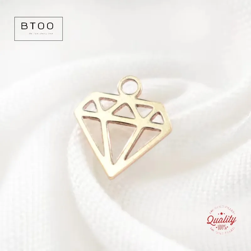 14K Gold Filled Diamond Shape Charm Gold Pendant For Bracelet Necklace Earring DIY Jewelry Findings Jewelry Making Accessories
14K Gold Filled Diamond Shape Charm Gold Pendant For Bracelet Necklace Earring DIY Jewelry Findings Jewelry Making Accessories