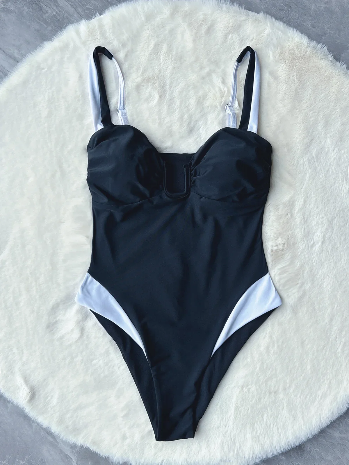 Sexy Metal U Neck One Piece Swimsuit 2025 Women Black White Patchwork Slim Tummy Control Swimwear Beach Bathing Suit Monokini
Sexy Metal U Neck One Piece Swimsuit 2025 Women Black White Patchwork Slim Tummy Control Swimwear Beach Bathing Suit Monokini