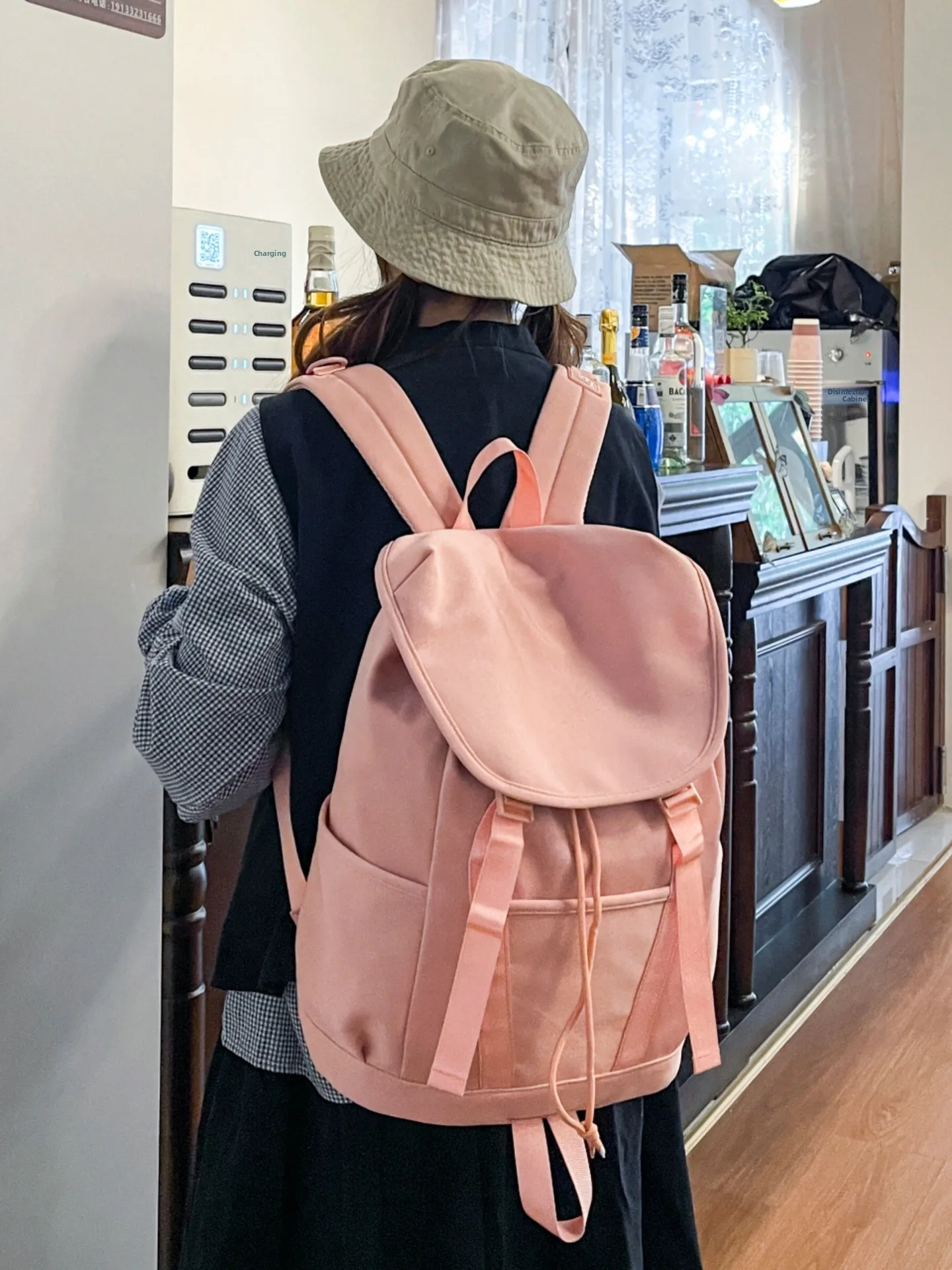 Large Capacity Drawstring Backpack Women's Lightweight Casual School Bag Black Casual Style Vertical Square Shape Backpack
Large Capacity Drawstring Backpack Women's Lightweight Casual School Bag Black Casual Style Vertical Square Shape Backpack