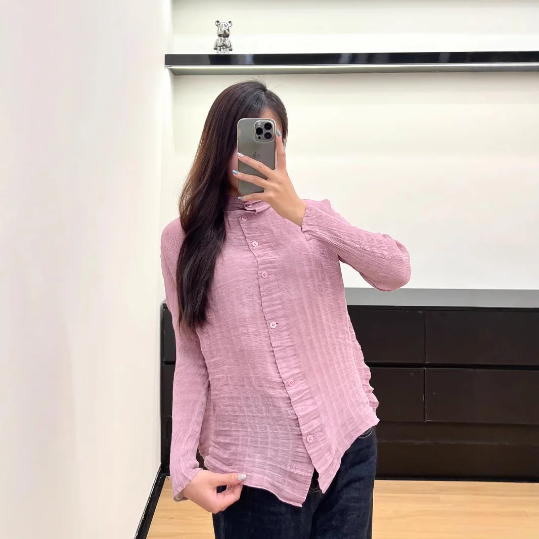 Miyake Pleated Jacket 2025 Spring and Summer New Aesthetic Sense of Senior Loose Thin Fashion Light Solid Color Cardigan Tops
Miyake Pleated Jacket 2025 Spring and Summer New Aesthetic Sense of Senior Loose Thin Fashion Light Solid Color Cardigan Tops