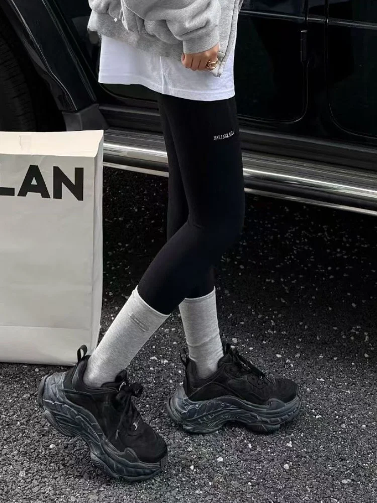 High Waist Yoga Pants Skin-friendly Letter Print High Elastici Slimming Base Layer Trousers Comfortable Cotton Casual Leggings
High Waist Yoga Pants Skin-friendly Letter Print High Elastici Slimming Base Layer Trousers Comfortable Cotton Casual Leggings