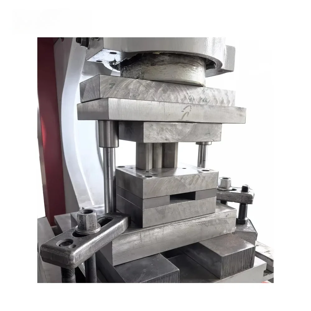 Hydraulic Punching Press Mold Pipe Notching Flat Bar Cutting
Hydraulic Punching Press Mold Pipe Notching Flat Bar Cutting