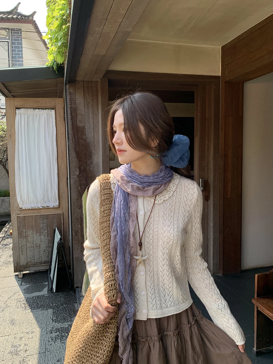 Retro Lapel Knitted Open Cardigan Soft Long Sleeve Hollow out Design Gentle Style Korean Fashion Loose Fit Women's Top
Retro Lapel Knitted Open Cardigan Soft Long Sleeve Hollow out Design Gentle Style Korean Fashion Loose Fit Women's Top
