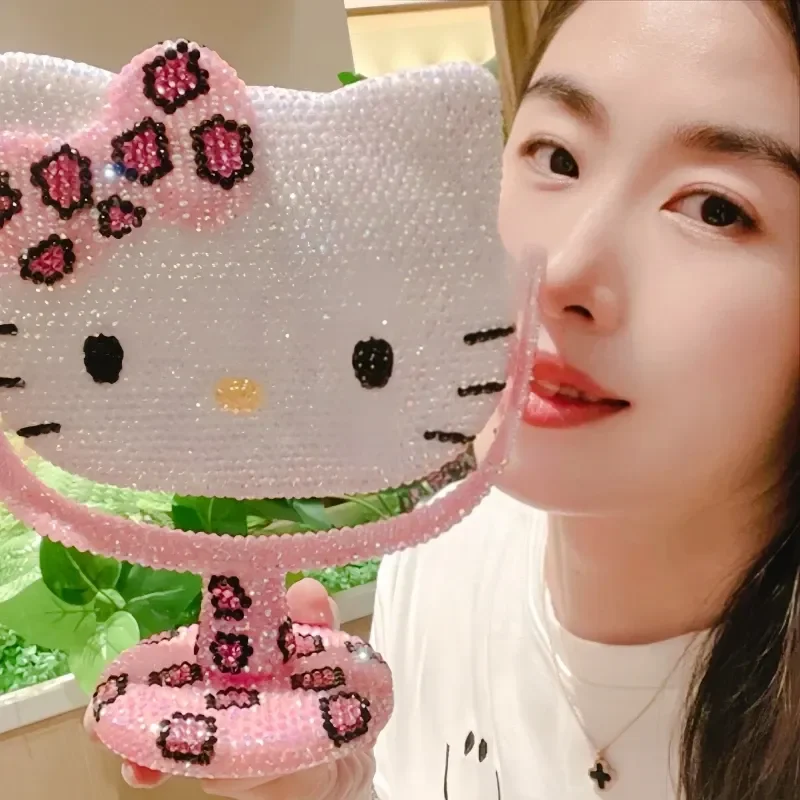 Kawaii Hello Kitty Vanity Mirror Cartoon Shiny Rhinestones Cute Beauty Handheld Diamond Pink Flip Mirror Lovely Birthday Gifts
Kawaii Hello Kitty Vanity Mirror Cartoon Shiny Rhinestones Cute Beauty Handheld Diamond Pink Flip Mirror Lovely Birthday Gifts
