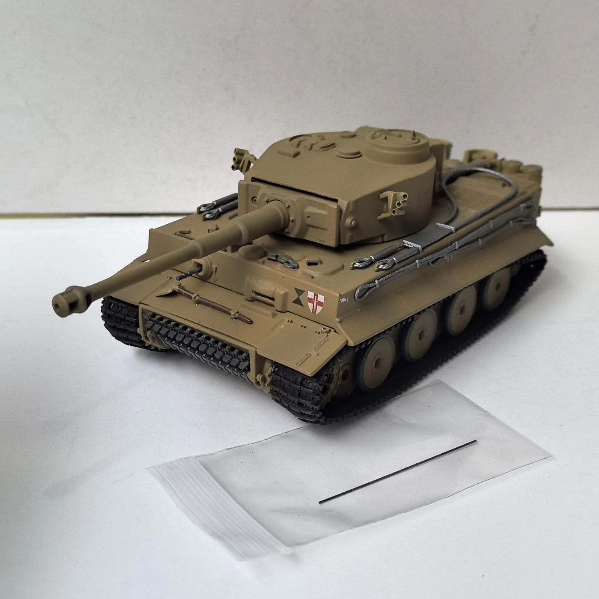 Diecast CORGI 1/50 Scale TIGER VI AUSF E Tiger Tank Alloy Collectible Toy Gift Souvenir Display Ornament
Diecast CORGI 1/50 Scale TIGER VI AUSF E Tiger Tank Alloy Collectible Toy Gift Souvenir Display Ornament