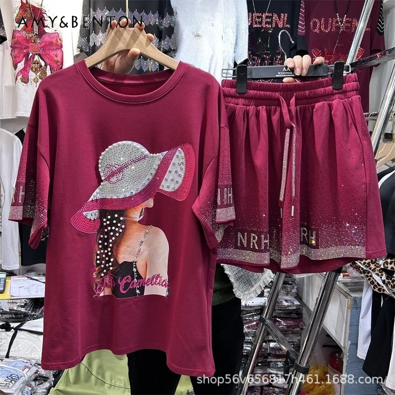 Trendy Fashion Heavy Industry Rhinestone Beaded Loose Short Sleeved T-shirts Top + Elastic Waist Wide Leg Shorts Two Pieces Set
Trendy Fashion Heavy Industry Rhinestone Beaded Loose Short Sleeved T-shirts Top + Elastic Waist Wide Leg Shorts Two Pieces Set