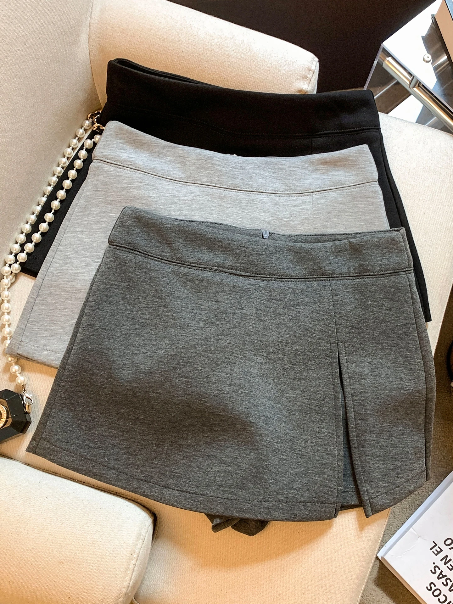 High Waist A-Line Slit Skirt Women's Summer Slimming Prevent Exposure Short Skirt Pants Casual Commute Korean Style
High Waist A-Line Slit Skirt Women's Summer Slimming Prevent Exposure Short Skirt Pants Casual Commute Korean Style