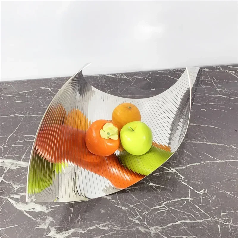Customize modern simple European luxury geometric curling silver tray fruit bowl ornaments model room sales office soft
Customize modern simple European luxury geometric curling silver tray fruit bowl ornaments model room sales office soft