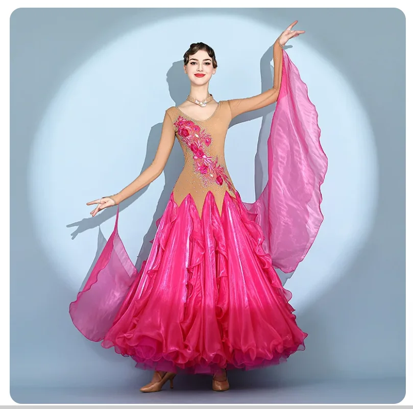Dense mesh crystal-embellished modern dance competition dress for art college entrance exams
Dense mesh crystal-embellished modern dance competition dress for art college entrance exams