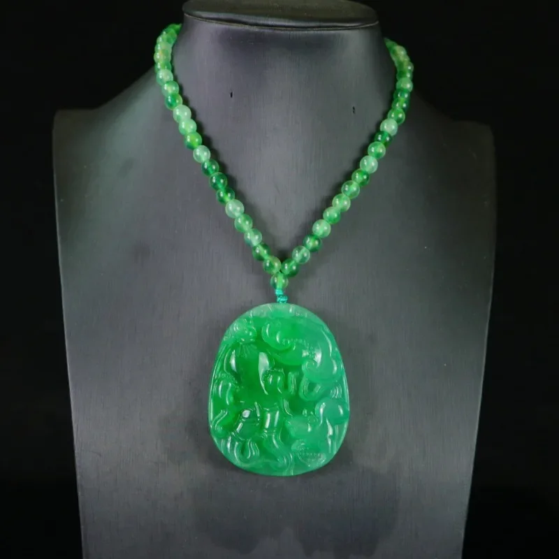 Natural High-ice Quartzite Jade Flower and Bird Brand, Exquisite Fashion Necklace
Natural High-ice Quartzite Jade Flower and Bird Brand, Exquisite Fashion Necklace