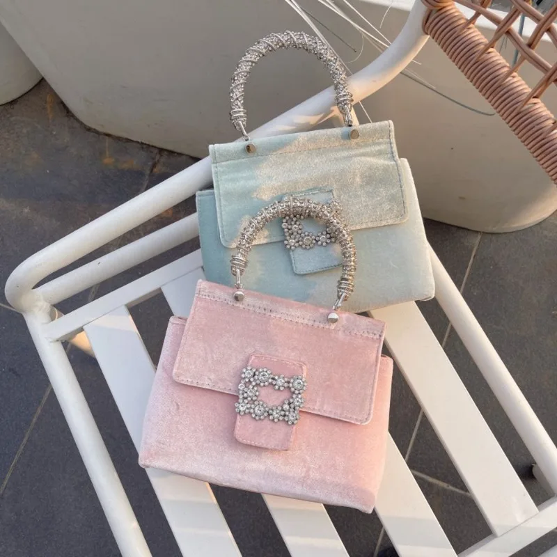 New Flower Diamond Velvet Handbag Women Luxury Retro Rhinestone Evening Bags Elegant Wedding Party Metal Top-handle Flap Bag
New Flower Diamond Velvet Handbag Women Luxury Retro Rhinestone Evening Bags Elegant Wedding Party Metal Top-handle Flap Bag