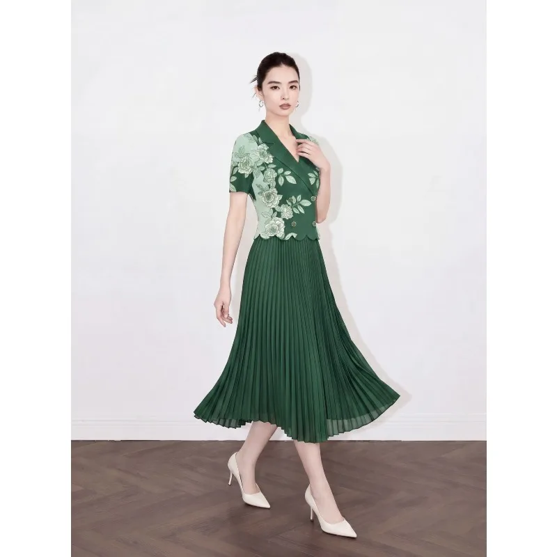 Miyake Pleated Printed Dresses Plisse 2026 Summer New Floral Print Pleats Dresses Lace Hem High-end Elegant Slimming Fold Dress
Miyake Pleated Printed Dresses Plisse 2026 Summer New Floral Print Pleats Dresses Lace Hem High-end Elegant Slimming Fold Dress