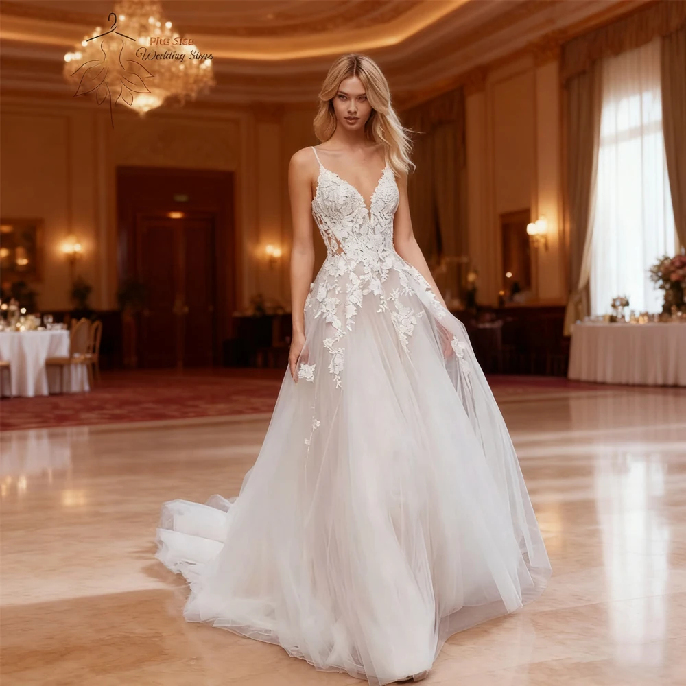 Sexy Spaghetti Straps Wedding Dresses V Neck Sleeveless Bride Gowns Applique Back Button Sweep Train Tulle A-Line Robe De Mariee
Sexy Spaghetti Straps Wedding Dresses V Neck Sleeveless Bride Gowns Applique Back Button Sweep Train Tulle A-Line Robe De Mariee
