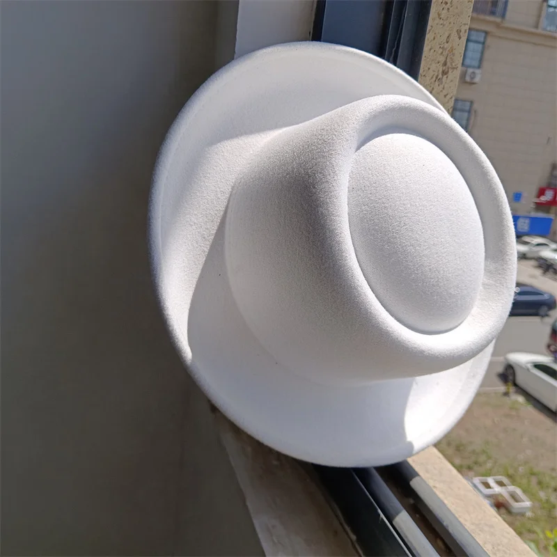 Pork pie hat Fedora small flat top Pearl feather men's felt hat Polk pie coffee top hat men's hat gorras para hombres
Pork pie hat Fedora small flat top Pearl feather men's felt hat Polk pie coffee top hat men's hat gorras para hombres