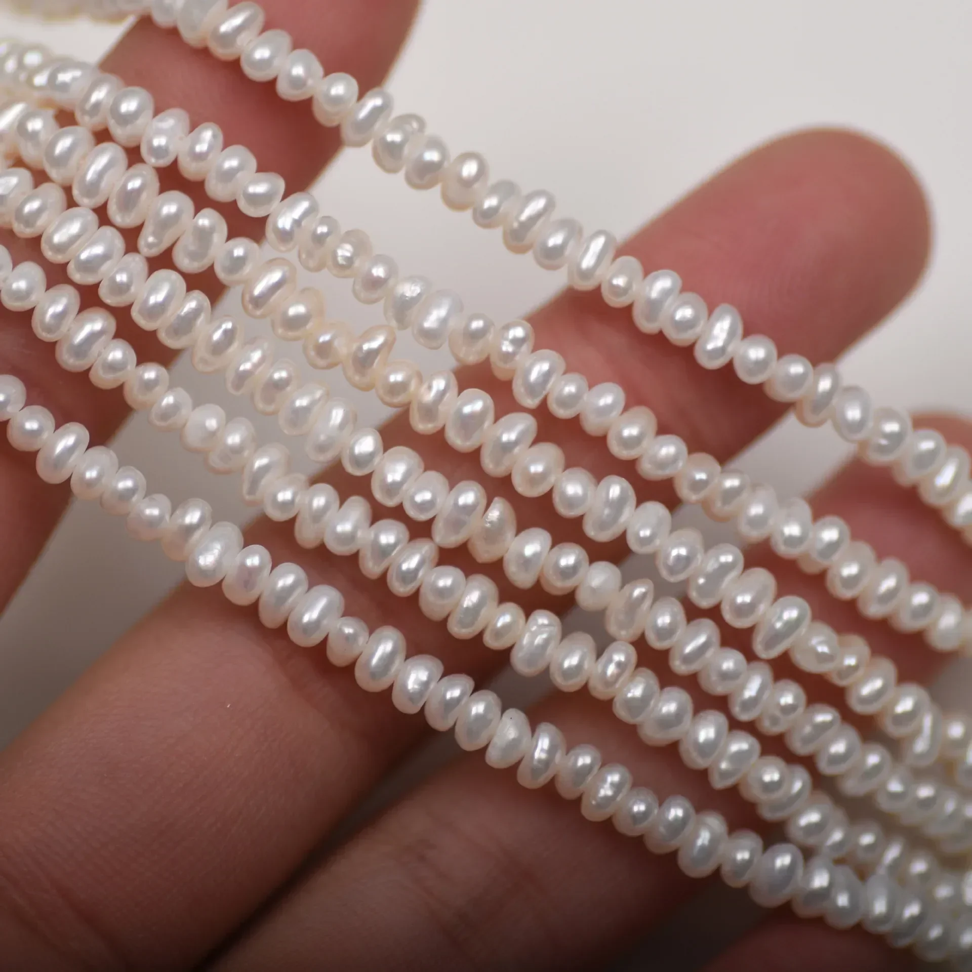 3-4mm4A Mirror-Finish Pristine Freshwater White Irregular Pearl Loose Bead Women Jewelry Make DIY Necklace Bracelet Accessories
3-4mm4A Mirror-Finish Pristine Freshwater White Irregular Pearl Loose Bead Women Jewelry Make DIY Necklace Bracelet Accessories