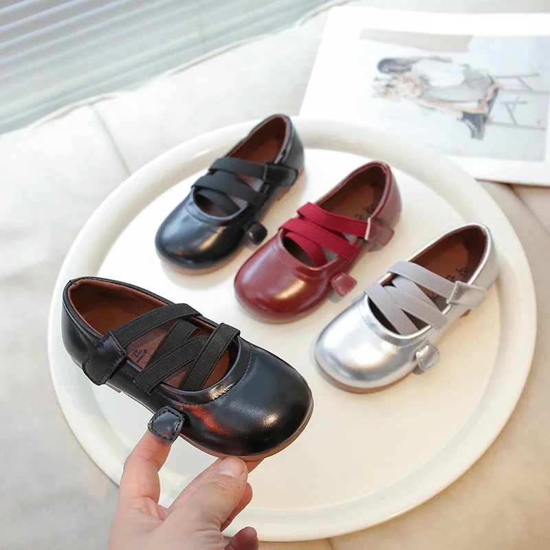 New Kids Leather Shoes Round-toe Simple Girls Party Shoes Causal Spring Autumn Versatile Children Fashion Princess Flat Shoes
New Kids Leather Shoes Round-toe Simple Girls Party Shoes Causal Spring Autumn Versatile Children Fashion Princess Flat Shoes
