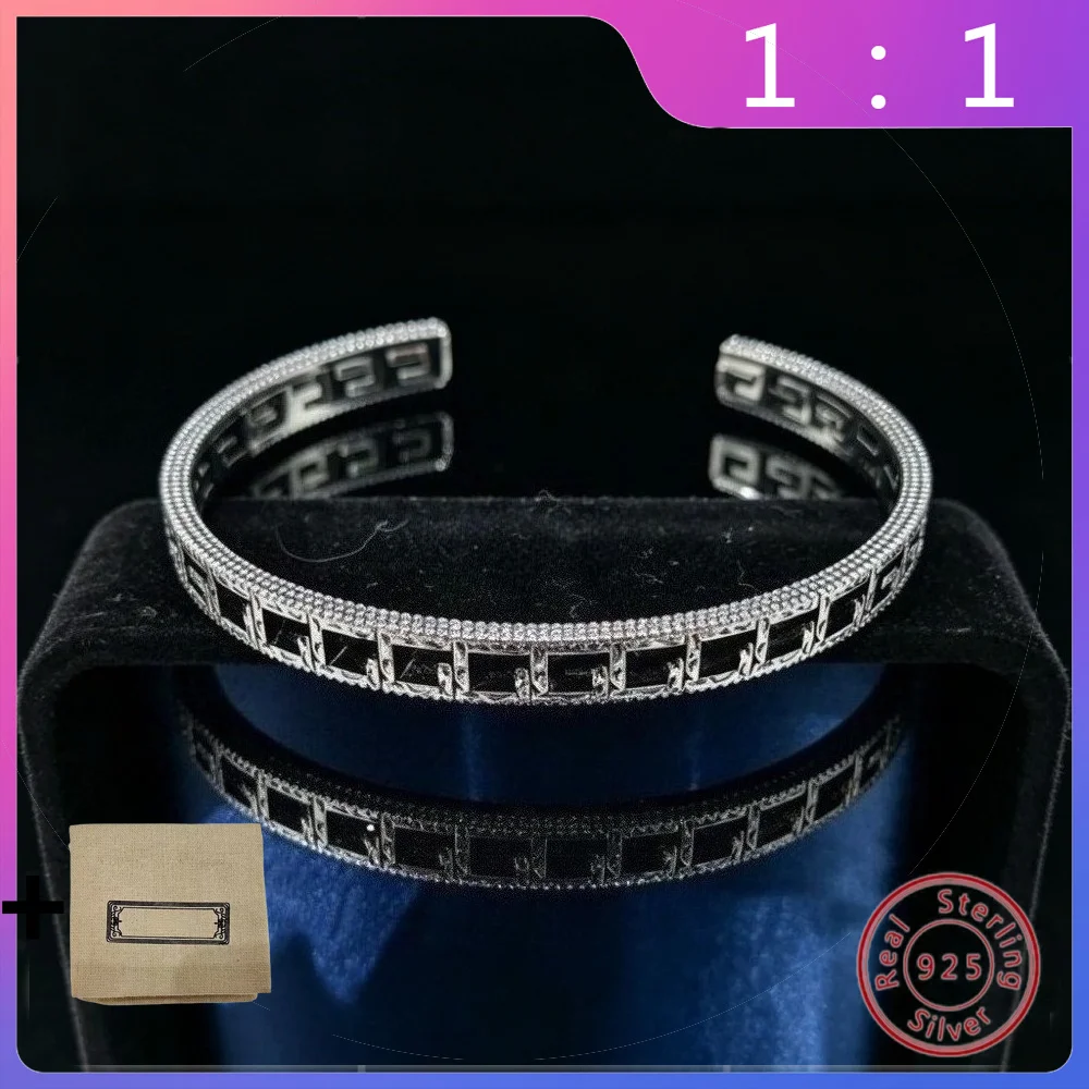 2026 New S925 Silver Retro Small Interlocking Bracelet for Men and Women's Jewelry
2026 New S925 Silver Retro Small Interlocking Bracelet for Men and Women's Jewelry