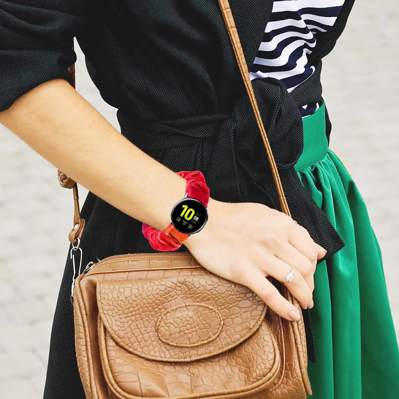 20mm Watch Band Soft Fabric Scrunchie Design No Buckle Adjustable Wristband Fits Smart Watches Traditional
20mm Watch Band Soft Fabric Scrunchie Design No Buckle Adjustable Wristband Fits Smart Watches Traditional