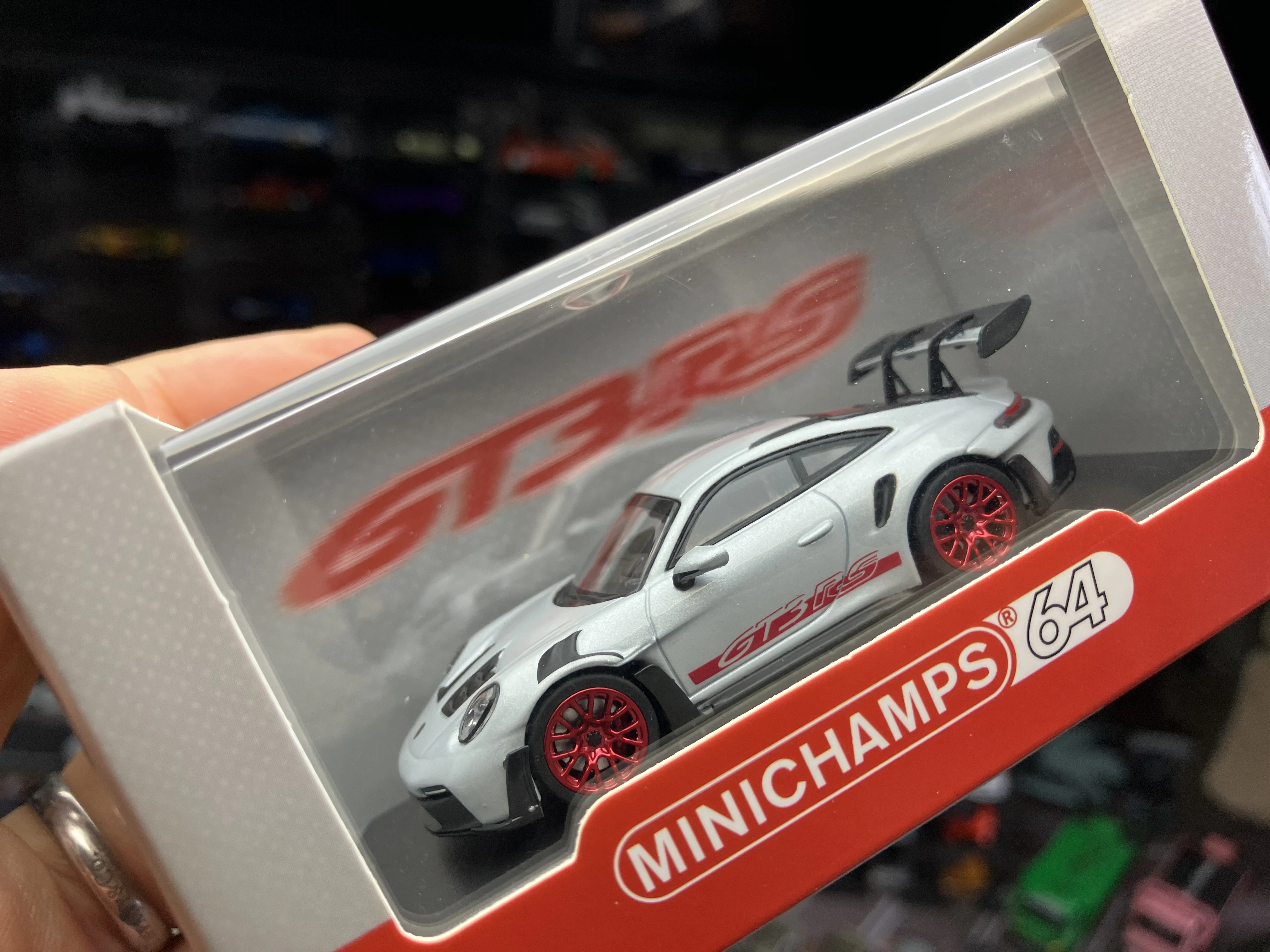 Minichamps 1/64 911 (992) GT3 RS - 2024GREY METALLIC W RED DECOR Diecast Model car Limited Alloy
Minichamps 1/64 911 (992) GT3 RS - 2024GREY METALLIC W RED DECOR Diecast Model car Limited Alloy