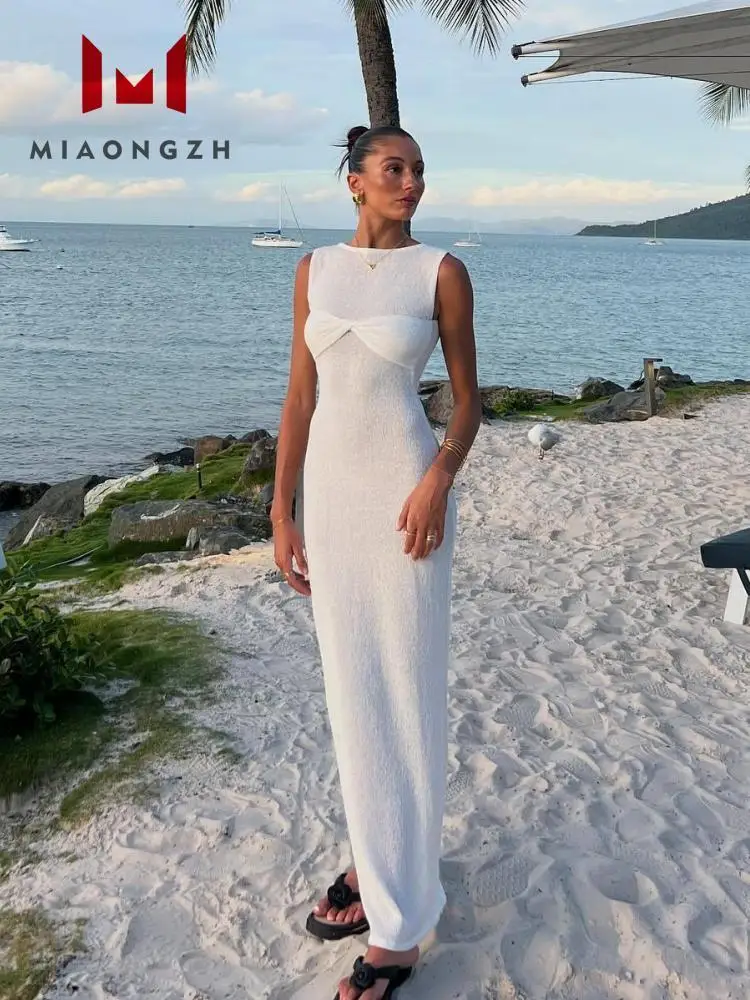 Women's Summer New Holiday Beach Dresses Round Neck Sleeveless Solid Patchwork Elegant Knitted Long Dress 2024 Female Fashion
Women's Summer New Holiday Beach Dresses Round Neck Sleeveless Solid Patchwork Elegant Knitted Long Dress 2024 Female Fashion