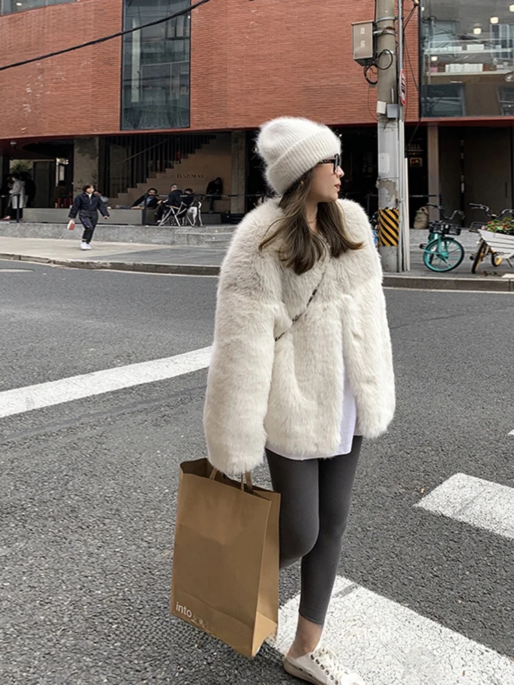 Eco-Friendly Korean Sle Women's ort Coat Quilted Fur Jaet with kets round Ne Button up Thi Winter Outerwear
Eco-Friendly Korean Sle Women's ort Coat Quilted Fur Jaet with kets round Ne Button up Thi Winter Outerwear