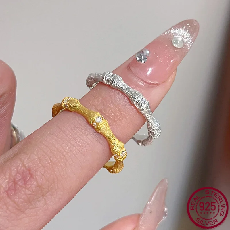 Новое кольцо с узлом из матового бамбука S925 с посеребренным золотом и высоким качеством, универсальное для повседневного брака, для женщин 
Новое кольцо с узлом из матового бамбука S925 с посеребренным золотом и высоким качеством, универсальное для повседневного брака, для женщин