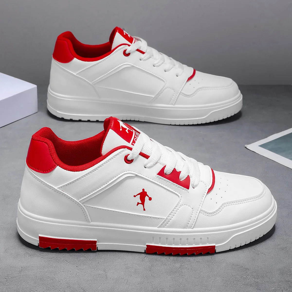 Men's Low-Top Casual Sports Shoes Fashion Basketball Sneakers Street Style Skateboarding Shoes for Teens
Men's Low-Top Casual Sports Shoes Fashion Basketball Sneakers Street Style Skateboarding Shoes for Teens