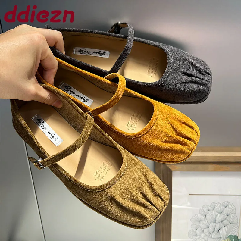 Женская мягкая обувь, женские туфли Мэри Джейн на плоской подошве, плиссированные модные женские туфли на плоской подошве с квадратным носком и обувью 
Женская мягкая обувь, женские туфли Мэри Джейн на плоской подошве, плиссированные модные женские туфли на плоской подошве с квадратным носком и обувью