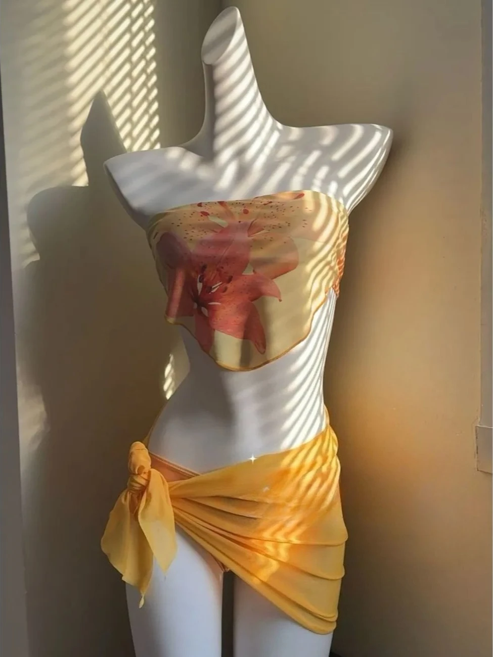 2026 Fairy Sweet High Waist Split Bikini Set for Women Swimsuit Trendy Swimwear Chic Beach Vacation Summer Party Fashion New
2026 Fairy Sweet High Waist Split Bikini Set for Women Swimsuit Trendy Swimwear Chic Beach Vacation Summer Party Fashion New