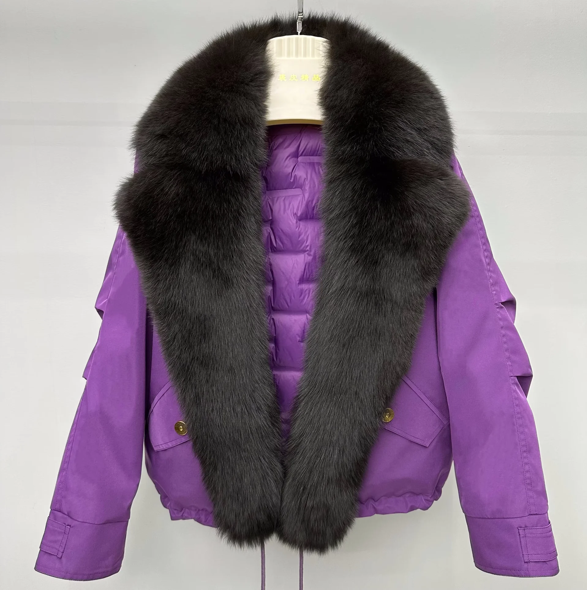 Fashion Lady Parkas New Winter Keep Warm Down Liner Short Cardigans Coat High Quality Removable Fox Fur Collar Wadded Jackets
Fashion Lady Parkas New Winter Keep Warm Down Liner Short Cardigans Coat High Quality Removable Fox Fur Collar Wadded Jackets