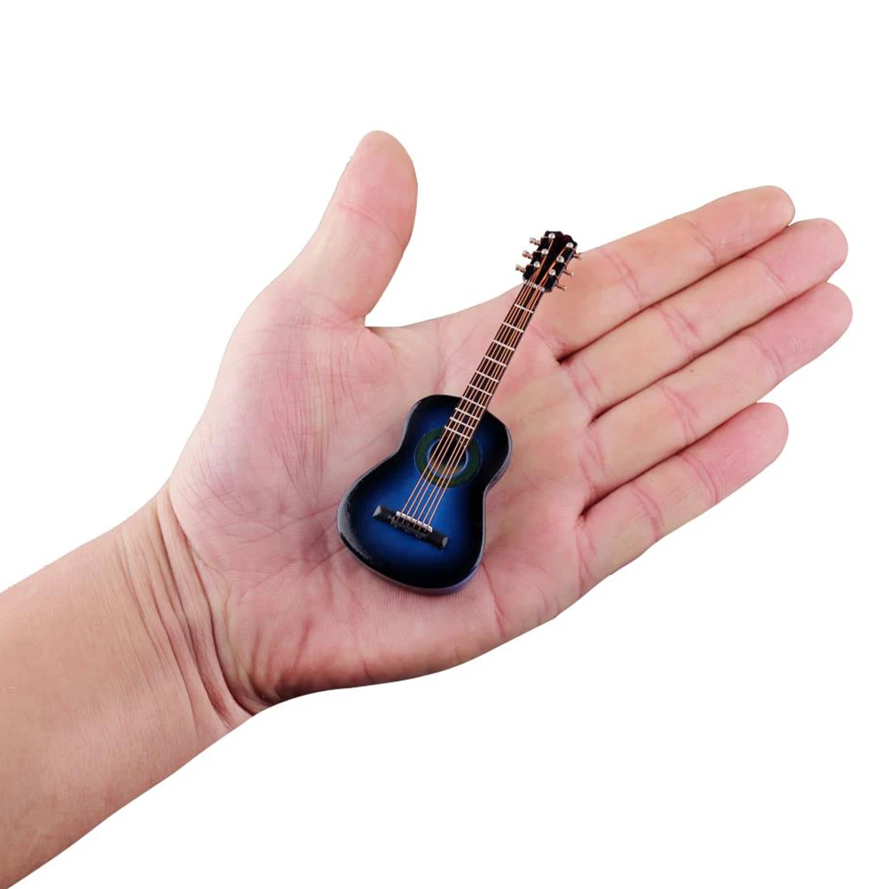 Mini Guitar Crafts Decoration Desktop Wooden Realistic H made Home Office Bar Photo Prop Graduation Gift Toy Miniature
Mini Guitar Crafts Decoration Desktop Wooden Realistic H made Home Office Bar Photo Prop Graduation Gift Toy Miniature