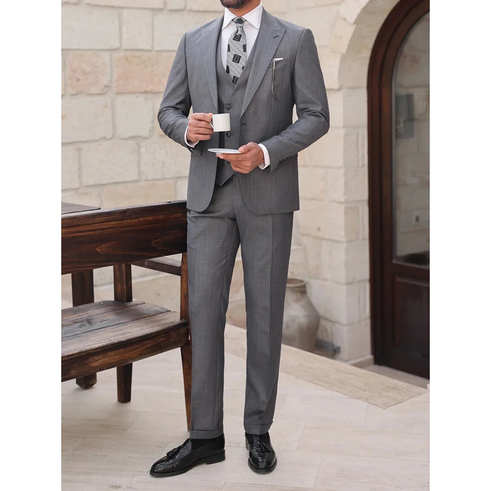 High Quality Dark Grey One Button Men Suits Peak Lapel Flat Luxury 3 Piece Jacket Pants Vest Formal Wedding Elegant Groom Blazer
High Quality Dark Grey One Button Men Suits Peak Lapel Flat Luxury 3 Piece Jacket Pants Vest Formal Wedding Elegant Groom Blazer