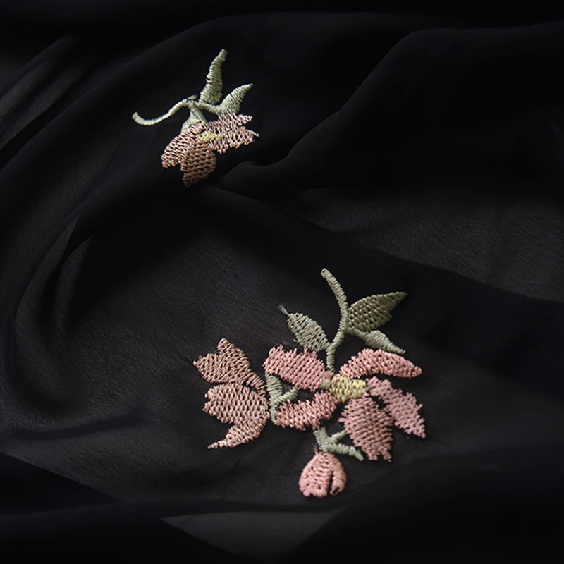 135x50 см бежевый белый мокса зеленый розовый цветок вышитый одиночный бисер шифоновая ткань Han одежда с халатом Qu Xi шарф
135x50 см бежевый белый мокса зеленый розовый цветок вышитый одиночный бисер шифоновая ткань Han одежда с халатом Qu Xi шарф