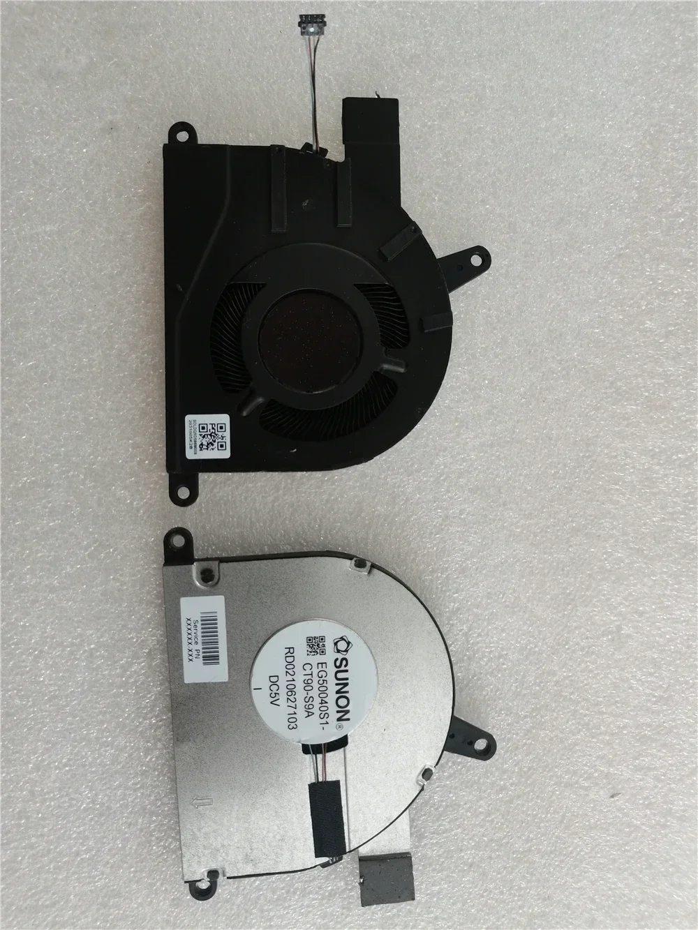 Новый охлаждающий вентилятор для ноутбука SUNON EG50040S1-CT90-S9A RD 0210627103 5 В HP ND75C07 21J18 M75486-001 DTADQ5D586M008 N18898-001
Новый охлаждающий вентилятор для ноутбука SUNON EG50040S1-CT90-S9A RD 0210627103 5 В HP ND75C07 21J18 M75486-001 DTADQ5D586M008 N18898-001