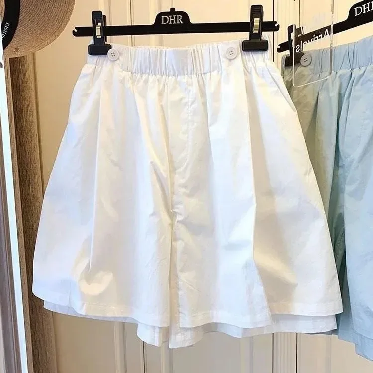 Casual High-Waisted Wide-Leg Shorts for Women, Elastic Waist Loose Summer Culottes with Double-Layer Design
Casual High-Waisted Wide-Leg Shorts for Women, Elastic Waist Loose Summer Culottes with Double-Layer Design