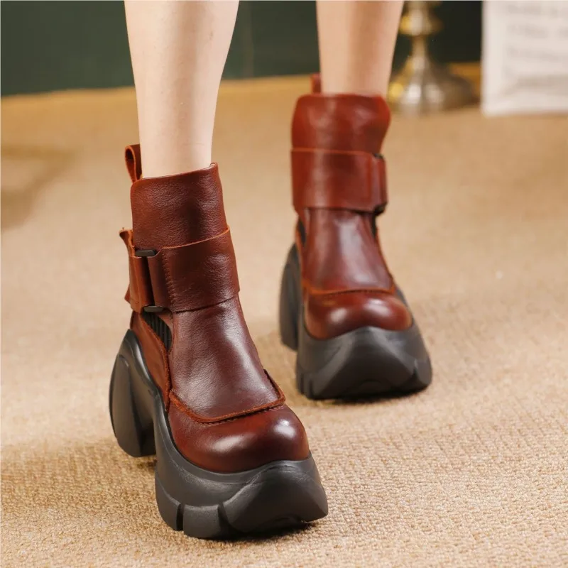 GKTINOO 2025 Autumn And Winter New Genuine Leather Thick Soled High-heeled Boots Retro Women's Short Knight Boots
GKTINOO 2025 Autumn And Winter New Genuine Leather Thick Soled High-heeled Boots Retro Women's Short Knight Boots