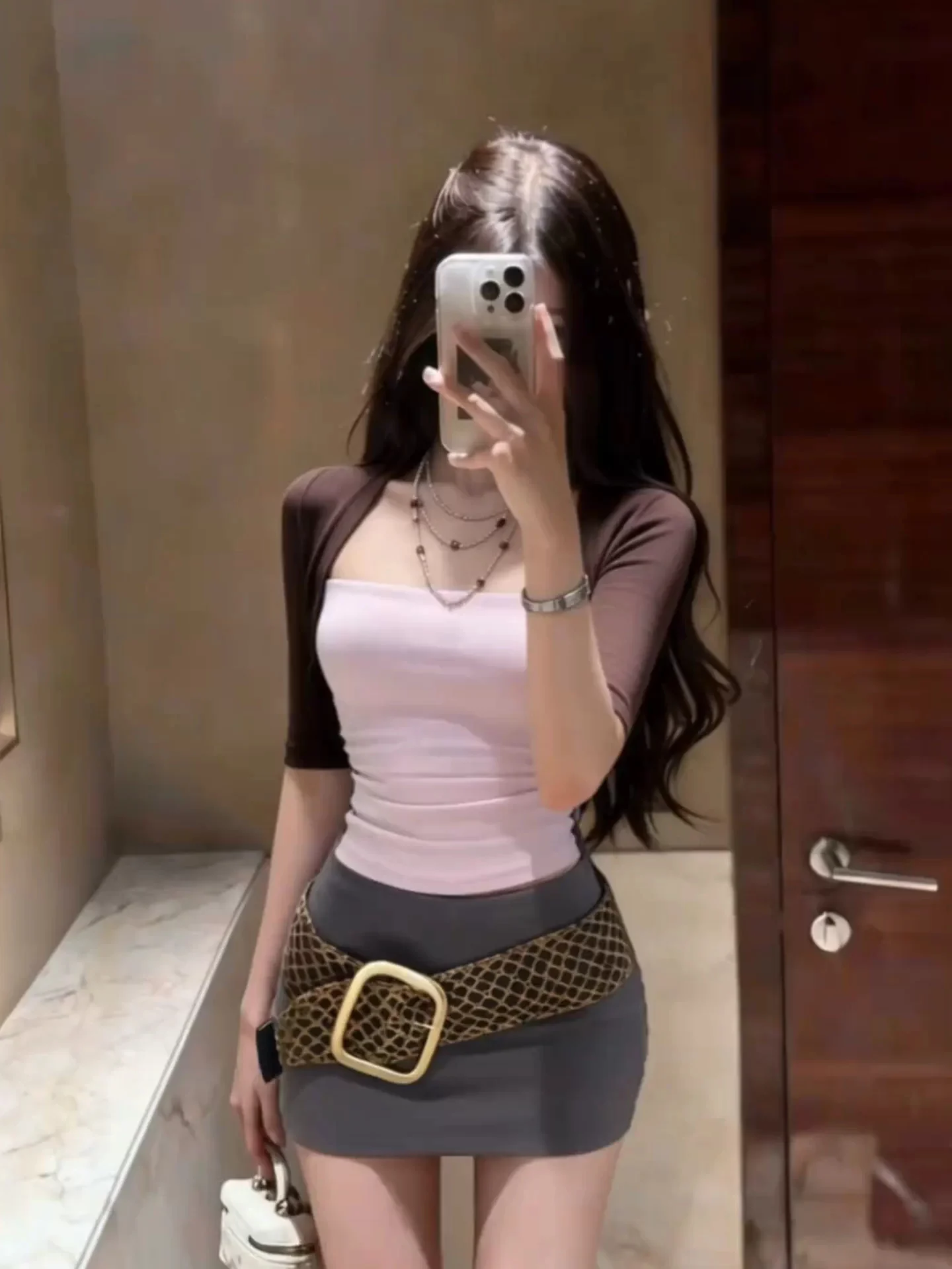 XZY Summer Sexy plus Size Women's Short Sleeve High Waist Bodycon Skirt Set Contrast Color Shoulder Top And Skirt Ensemble
XZY Summer Sexy plus Size Women's Short Sleeve High Waist Bodycon Skirt Set Contrast Color Shoulder Top And Skirt Ensemble
