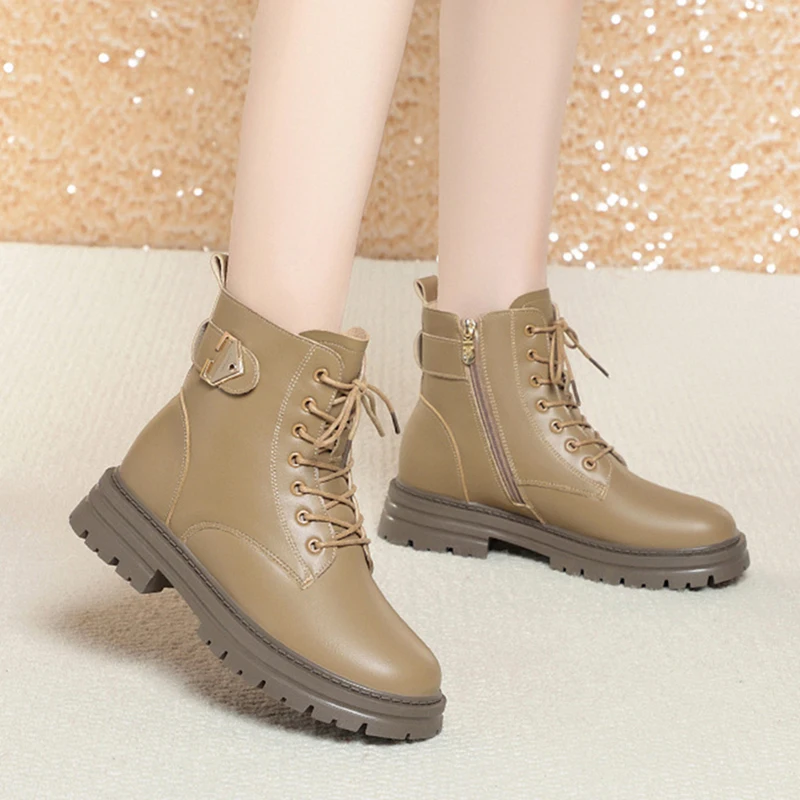 New Genuine Leather Women Snow Boots Women Ankle Boots Thick Wool Warm Snow Boots Warm Plush Leather Ladies Platform Shoes 35-41
New Genuine Leather Women Snow Boots Women Ankle Boots Thick Wool Warm Snow Boots Warm Plush Leather Ladies Platform Shoes 35-41