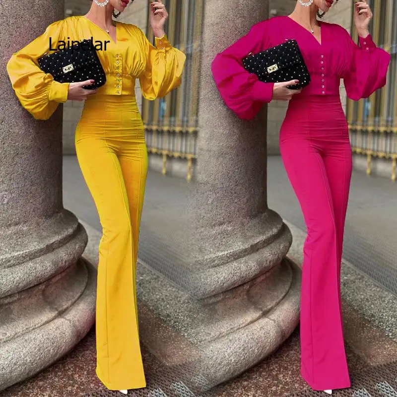 Women Vintage Puff Sleeve V-Neck Blouses And Flared Pants Sets For Office 90s Ladies Commute Two Piece Suits Fall Fashion Outfit
Women Vintage Puff Sleeve V-Neck Blouses And Flared Pants Sets For Office 90s Ladies Commute Two Piece Suits Fall Fashion Outfit