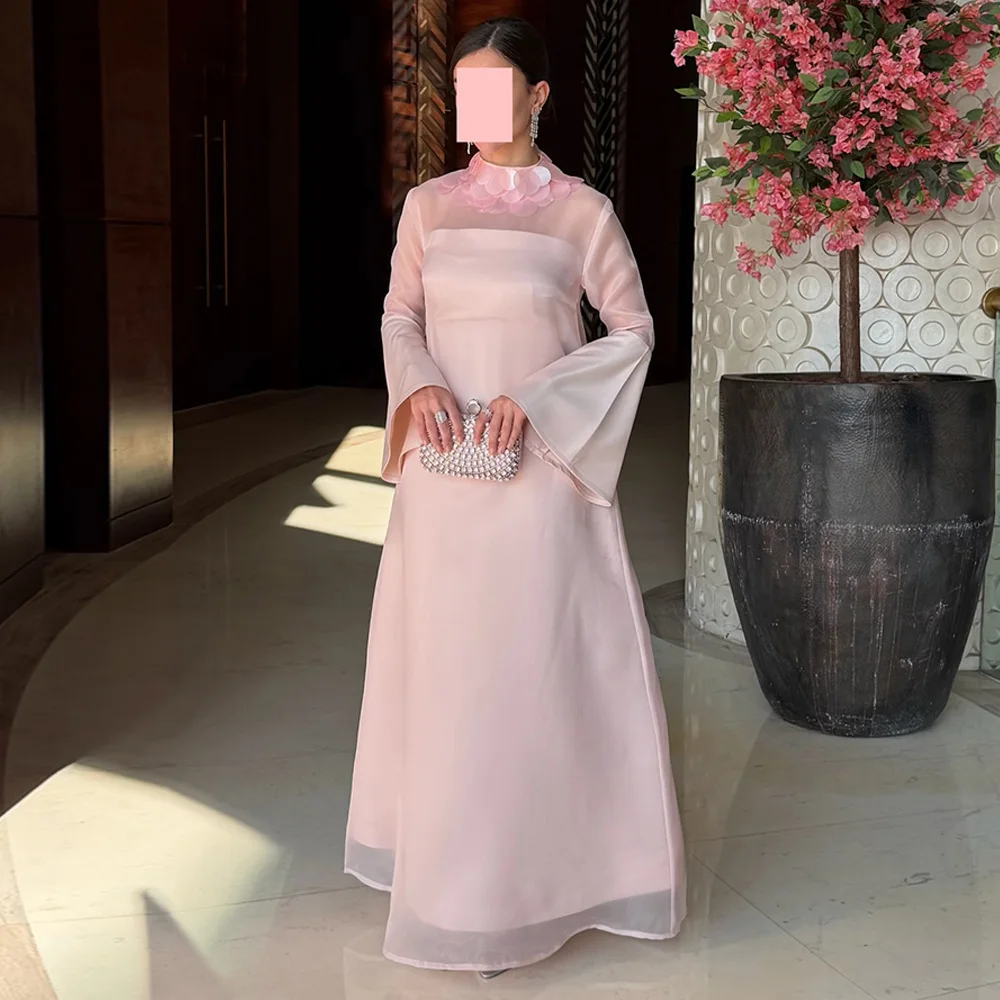 Customized A-Line Crew Neck Long Sleeves Evening Dress Elegant Floor Length Party Dress Modern Flare Sleeve Celebrity Gowns
Customized A-Line Crew Neck Long Sleeves Evening Dress Elegant Floor Length Party Dress Modern Flare Sleeve Celebrity Gowns