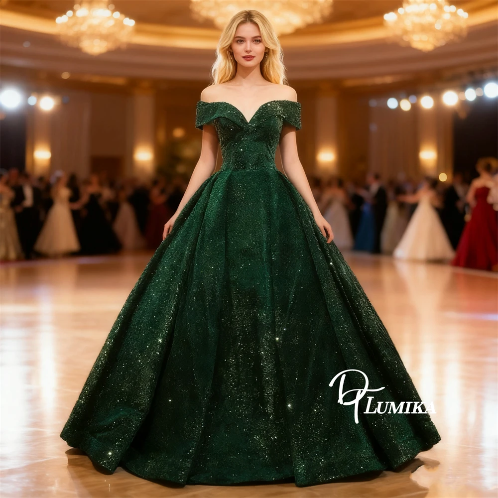 DTLumika Sequined Ball Gown Quinceanera Dresses Cap Sleeves V Neck Long Train Sweet 15 Dress Coming of Age Party Gown
DTLumika Sequined Ball Gown Quinceanera Dresses Cap Sleeves V Neck Long Train Sweet 15 Dress Coming of Age Party Gown