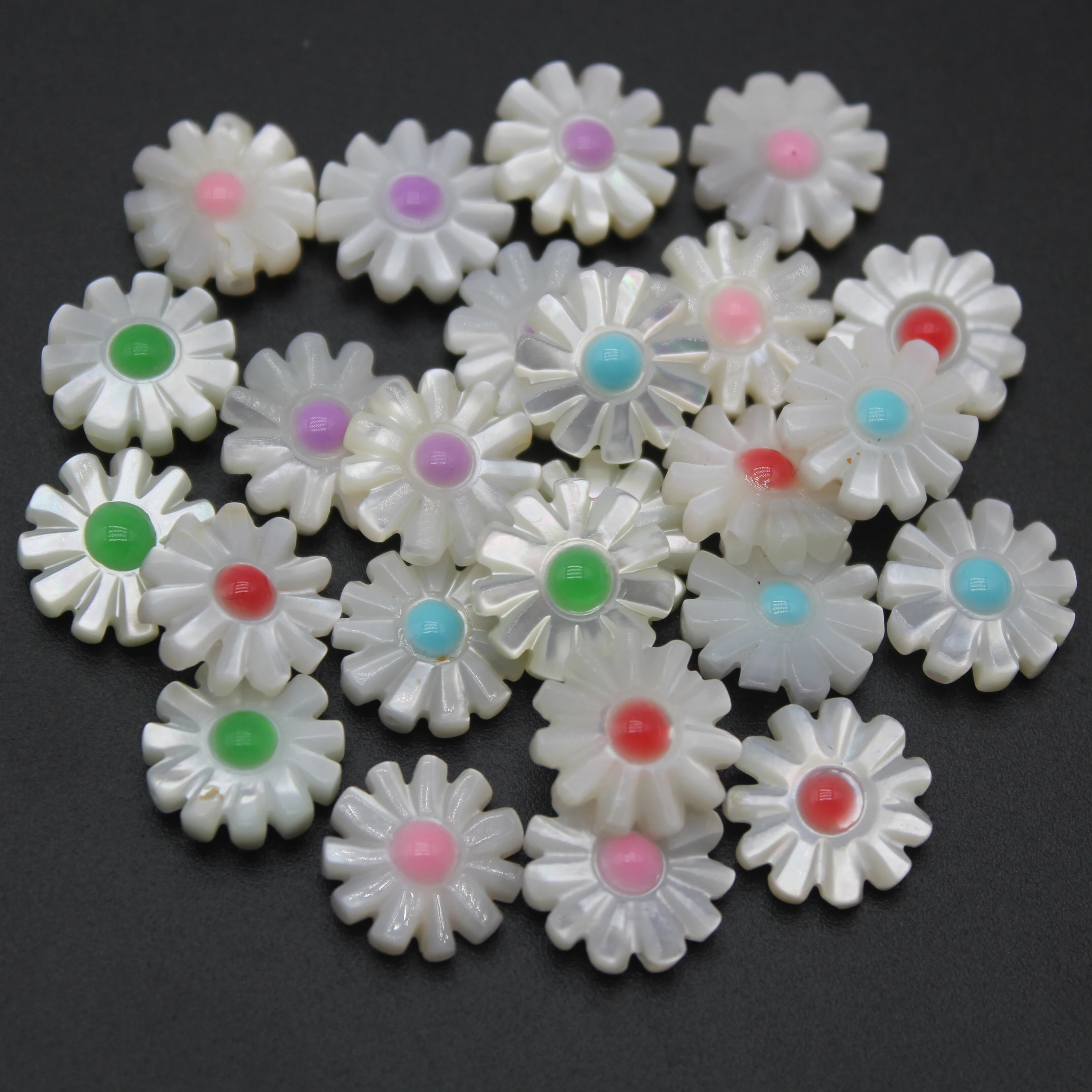 Natural Seawater Pearl Shell Sunflower Bead Daisy Charms Loose Beads For Jewelry Making DIY Earring Bracelet Gift Necklace
Natural Seawater Pearl Shell Sunflower Bead Daisy Charms Loose Beads For Jewelry Making DIY Earring Bracelet Gift Necklace