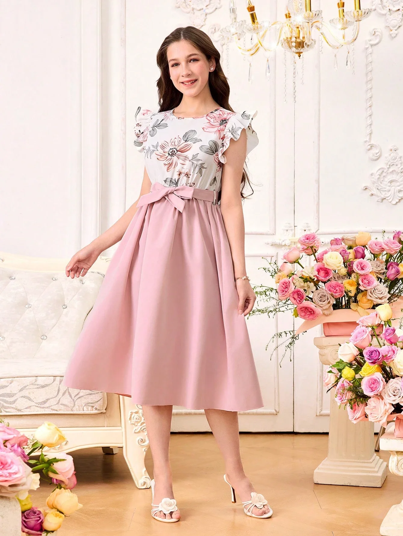 Elegant Floral Print Dress With Flutter Sleeve And Bow Waist A-Line Knee-Length
Elegant Floral Print Dress With Flutter Sleeve And Bow Waist A-Line Knee-Length