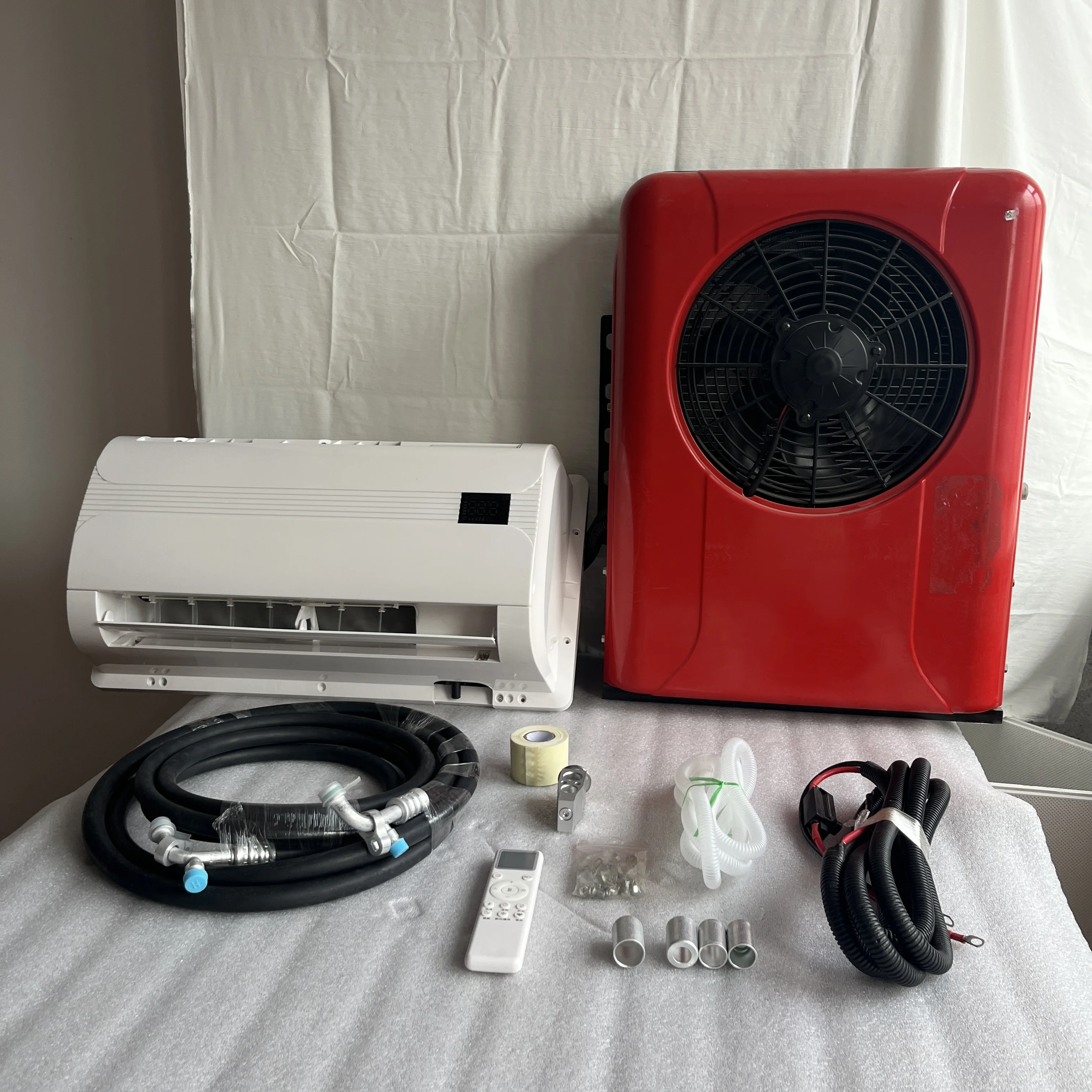 2026 New Model Split air Conditioner 12v Split 24V DC Parking Air Conditioner for Trucks 2800W Cooling Capacity
2026 New Model Split air Conditioner 12v Split 24V DC Parking Air Conditioner for Trucks 2800W Cooling Capacity