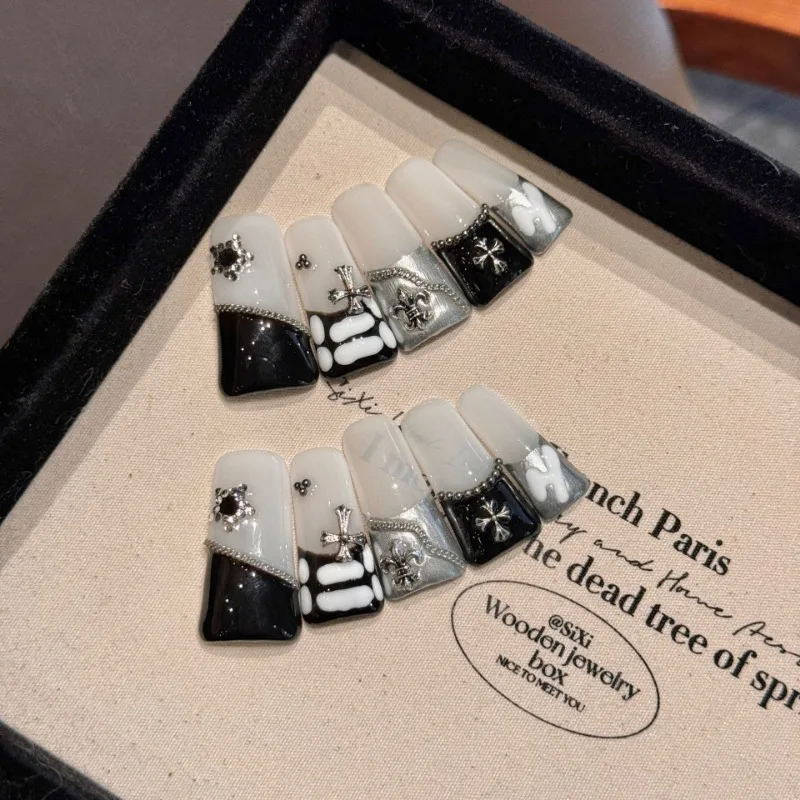 Y2K Wearable Press on Acyrlic Nail 10pcs Duck-bill Shape Classic Black White Design Reusable Full Cover Handmade Fake Nails
Y2K Wearable Press on Acyrlic Nail 10pcs Duck-bill Shape Classic Black White Design Reusable Full Cover Handmade Fake Nails