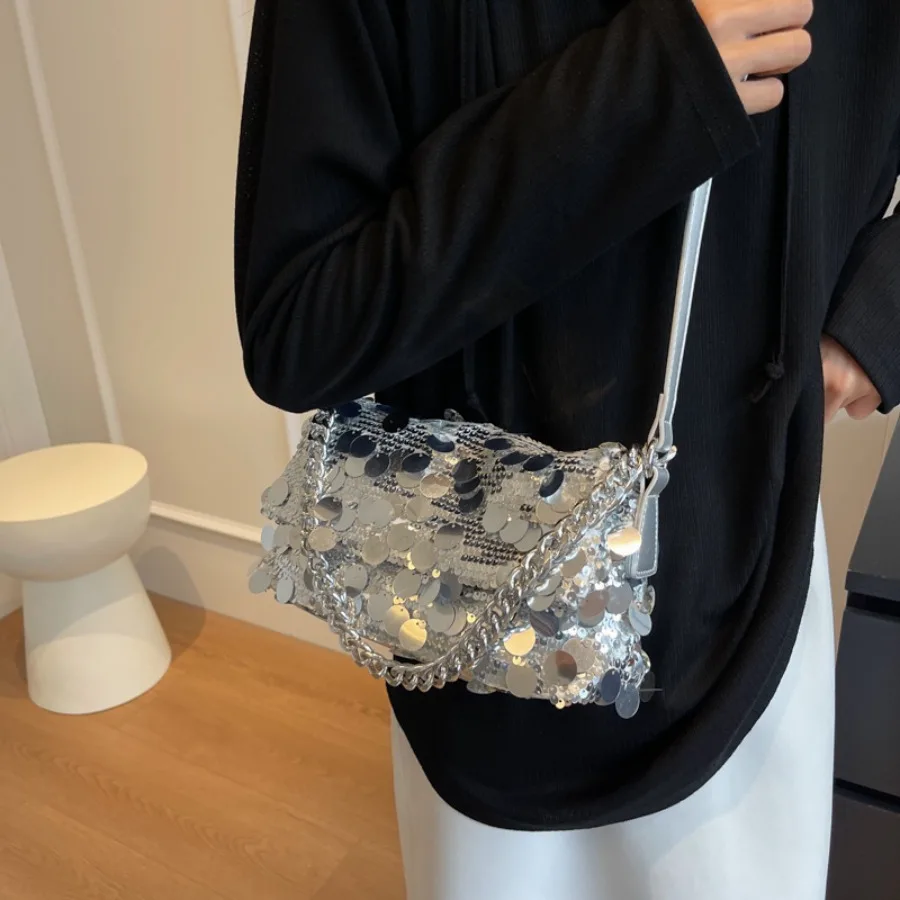 New fashionable high-end niche texture shiny leather chain handbag texture minimalist small square bag crossbody women's bags
New fashionable high-end niche texture shiny leather chain handbag texture minimalist small square bag crossbody women's bags