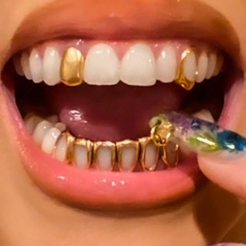 3pcs/Set Hollow Grillz, Hip Hop Teeth Grills, Stage Props Teeth Accessories
3pcs/Set Hollow Grillz, Hip Hop Teeth Grills, Stage Props Teeth Accessories