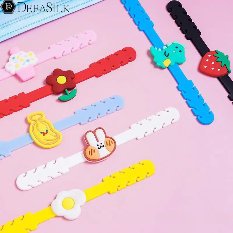 Children's N95 Mask Anti-strangulation Device Adjustable No Ear Pulling Extension Strap Anti-strangulation Buckle Pain Relief
Children's N95 Mask Anti-strangulation Device Adjustable No Ear Pulling Extension Strap Anti-strangulation Buckle Pain Relief