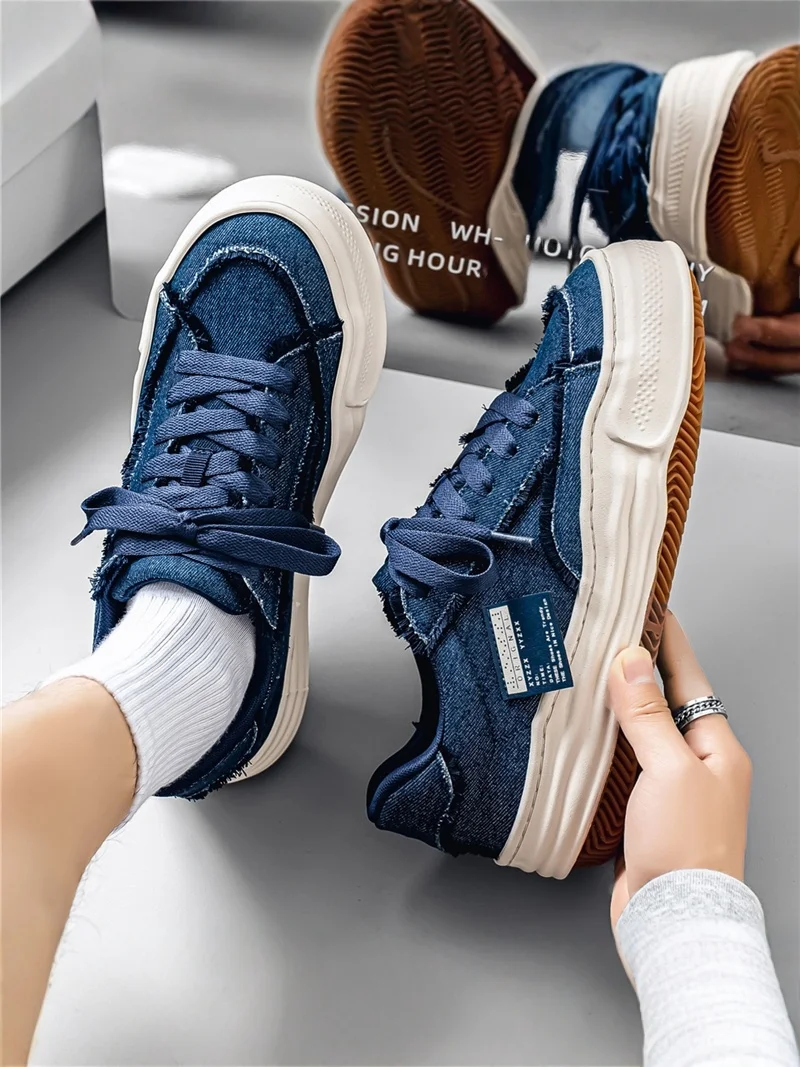 Men's Summer Breathable Casual Canvas Shoes Thick Bottom Anti-slip Retro Denim Style Sports Board Shoes Comfortable All-match
Men's Summer Breathable Casual Canvas Shoes Thick Bottom Anti-slip Retro Denim Style Sports Board Shoes Comfortable All-match