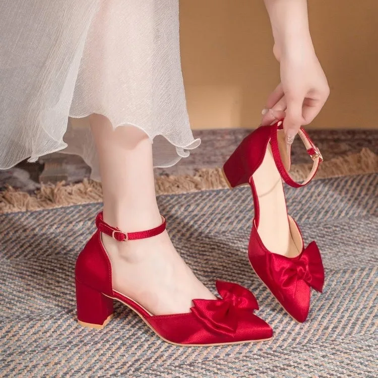 High-heeled Wedding Shoes for Women 2026 New Style in Burgundy for Xiuhua Main Wedding Dress
High-heeled Wedding Shoes for Women 2026 New Style in Burgundy for Xiuhua Main Wedding Dress